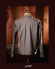 Load image into Gallery viewer, BLD194 PAISLEY JAQUARD OPEN SHIRTS

