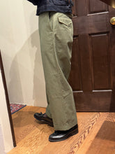 画像をギャラリービューアに読み込む, 【予約商品】BLD177 BACK SATIN TROUSERS
